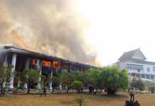 Kebakaran di Kantor Gubernur