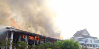 Kebakaran di Kantor Gubernur