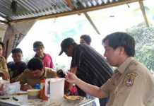 Kampanye Lawan Kaki Gajah di Warung Kopi