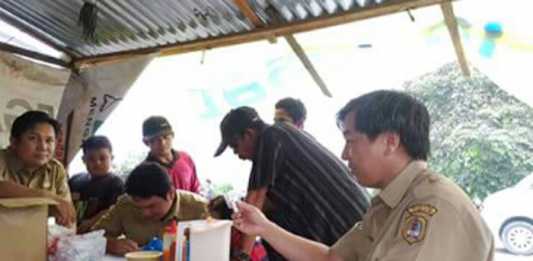 Kampanye Lawan Kaki Gajah di Warung Kopi