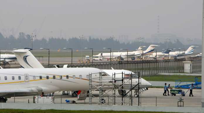 Cari Wisatawan, tapi  Tidak Buka Akses