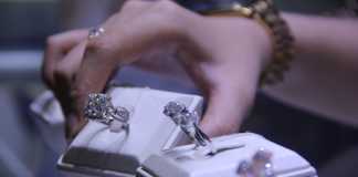 Mengapa Berlian Sangat Mahal?