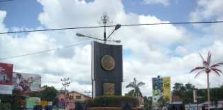 Lampu Merah di Bundaran Tugu Adipura Sudah seperti Tugu