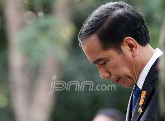 Presiden Jokowi Jangan Ngotot Bela Bisnis Tiongkok