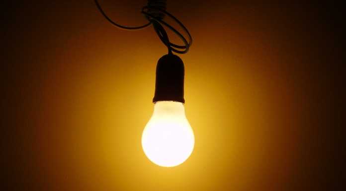 721.008 Rumah Tangga Tak Mampu Pasang Listrik