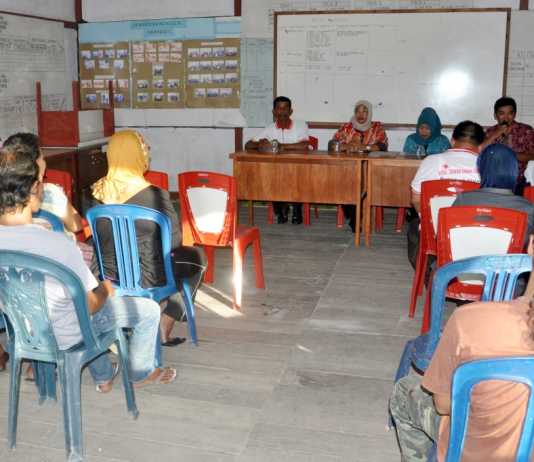 PMI Bantu Korban Puting Beliung