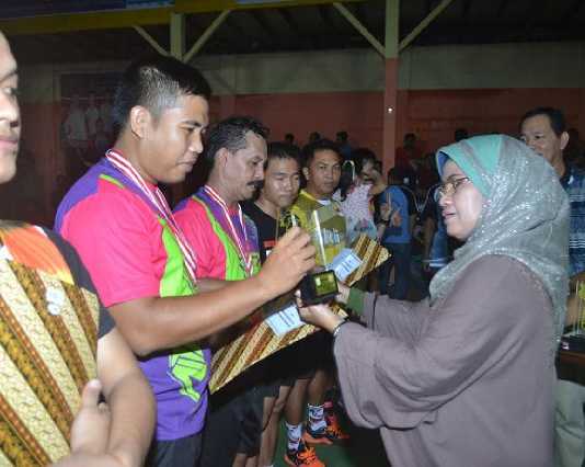 Mantan Atlet Nasional Meriahkan Bupati Cup 2015