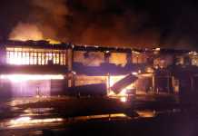 Sembilan Ruko Sungai Pinyuh Tinggal Puing