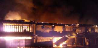 Sembilan Ruko Sungai Pinyuh Tinggal Puing