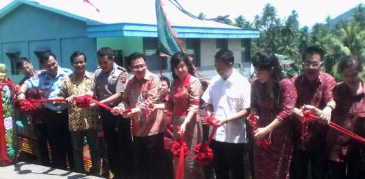 Christiandy Bantu Rp20 Juta untuk Kas Vihara di Atas Batu