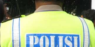 7 Preman dan 7 Perempuan Pelayan Kafe Diangkut