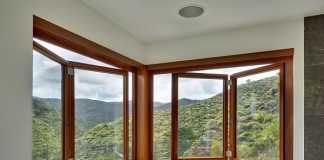 Menyiasati Bentuk Jendela