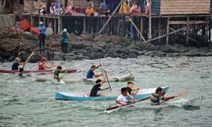 Jukong Race berlangsung meriah dan semarak dengan kehadiran turis yang mengikuti lomba terebut. Kegiatan ini bentuk kemeriahan Festival Karimata 2015