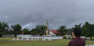 Ajak Anak Istri Tinggal di Kompleks Makam Pahlawan