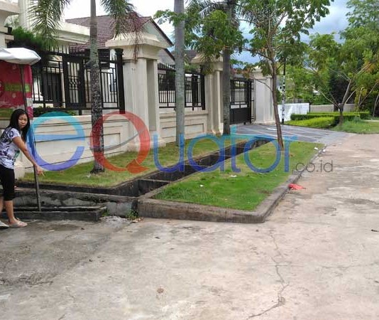 Alamak, Gerobak dan Meja Warkop PB Diembat