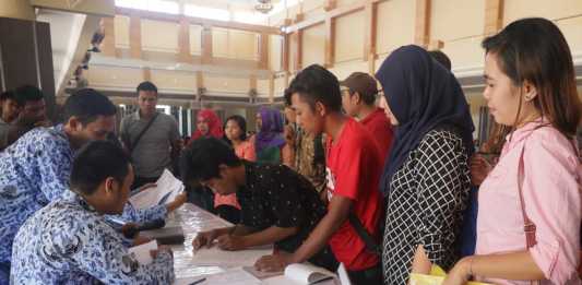 Masuki Dunia Kerja, Sarjana Saja Tak Cukup