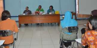 Bidan Desa Dapat Bantuan Alat Rapid Test Untuk Wanita Hamil