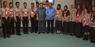 13 Pramuka Sekadau Dikirim ke Sulteng dan NTB