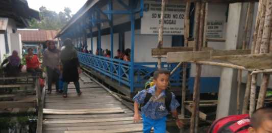 Janji Perbaiki Jembatan SDN 02 Ilir Kota