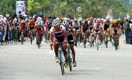 Pembalap Indonesia Masuk Lima Besar