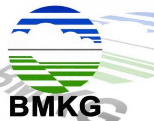 Waspada, Ombak Laut Diprediksi Mencapai Dua Meter