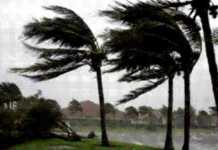 Puting Beliung Ancam Ketapang