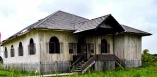 Keraton Kubu Ikon Kubu Raya