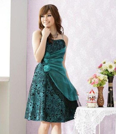 Motif Bunga Ciptakan Nuansa Cerah