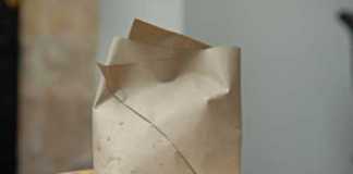 Penyakit Mengintai di Balik Kertas Nasi Bungkus