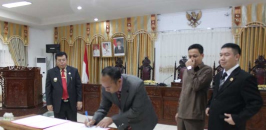 Hanya Sebulan Lebih, Pembahasan APBD 2016 Tuntas