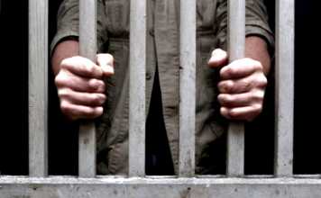 Begini Akibatnya Kalau Gelapkan Uang Kantor