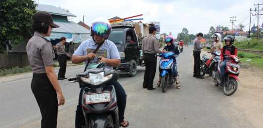 10 PNS Terjaring Razia