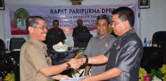 Bupati Sampaikan Jawaban Eksekutif