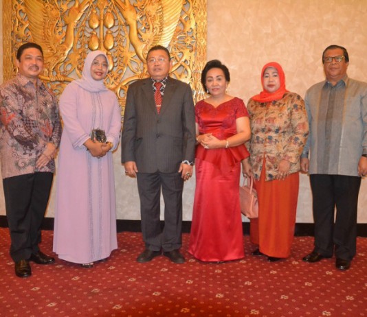 Bupati-Wabup Hadiri Open House Gubernur