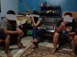 Kamar Kos Digerebek Masih Asyik Begituan