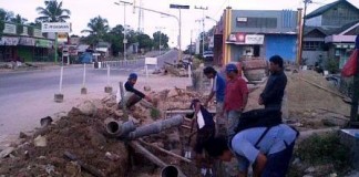 Penanaman Pipa PDAM Rusak Badan Jalan
