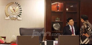 Bukti Sudah Cukup, Novanto Tak Perlu Lagi Diselamatkan