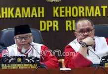 DPR Dirusak Pencoleng  Rakyat Marah dan Muak