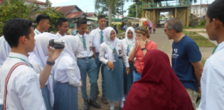 SMK Negeri I Sukadana Songsong Sail Karimata 2016