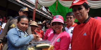 TP PKK Kalbar Gelar Pasar Murah