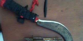 Tenteng Pistol dan Celurit, Dibekuk