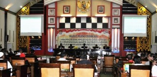 Siagakan Alsus, Polres Kawal Pleno KPU Sambas