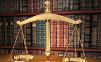 Perdata Menang, Pidana Menggantung