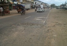 Jalan Raya Seliung Berlubang