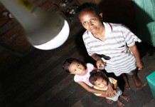 Warga Ibukota Kabupaten Sintang Merasa Terisolir