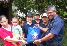 Pulang Kampung, Bagikan Sembako