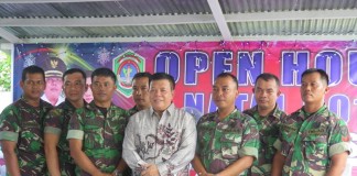 Ratusan Warga Padati Rumah Bupati