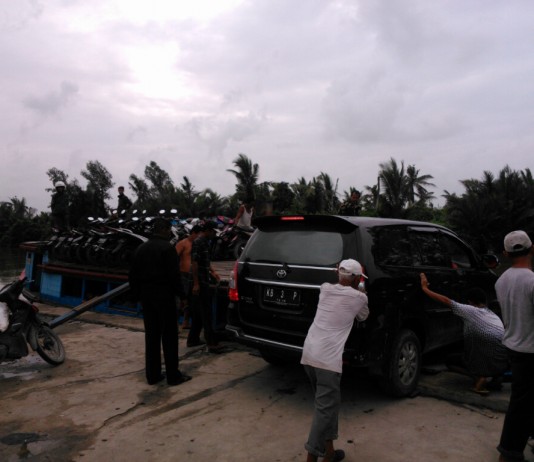 Moda Transportasi Andalan Masyarakat Jawai dan Jasel