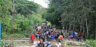 Gendong Keluarga, Motor Dipikul