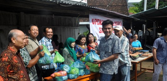 Jelang Natal, Sebar Paket Murah